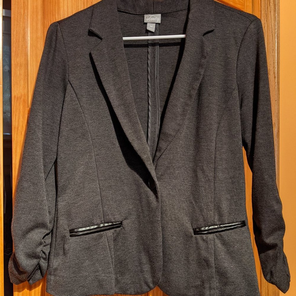 Jersey knit 3/4 sleeve blazer